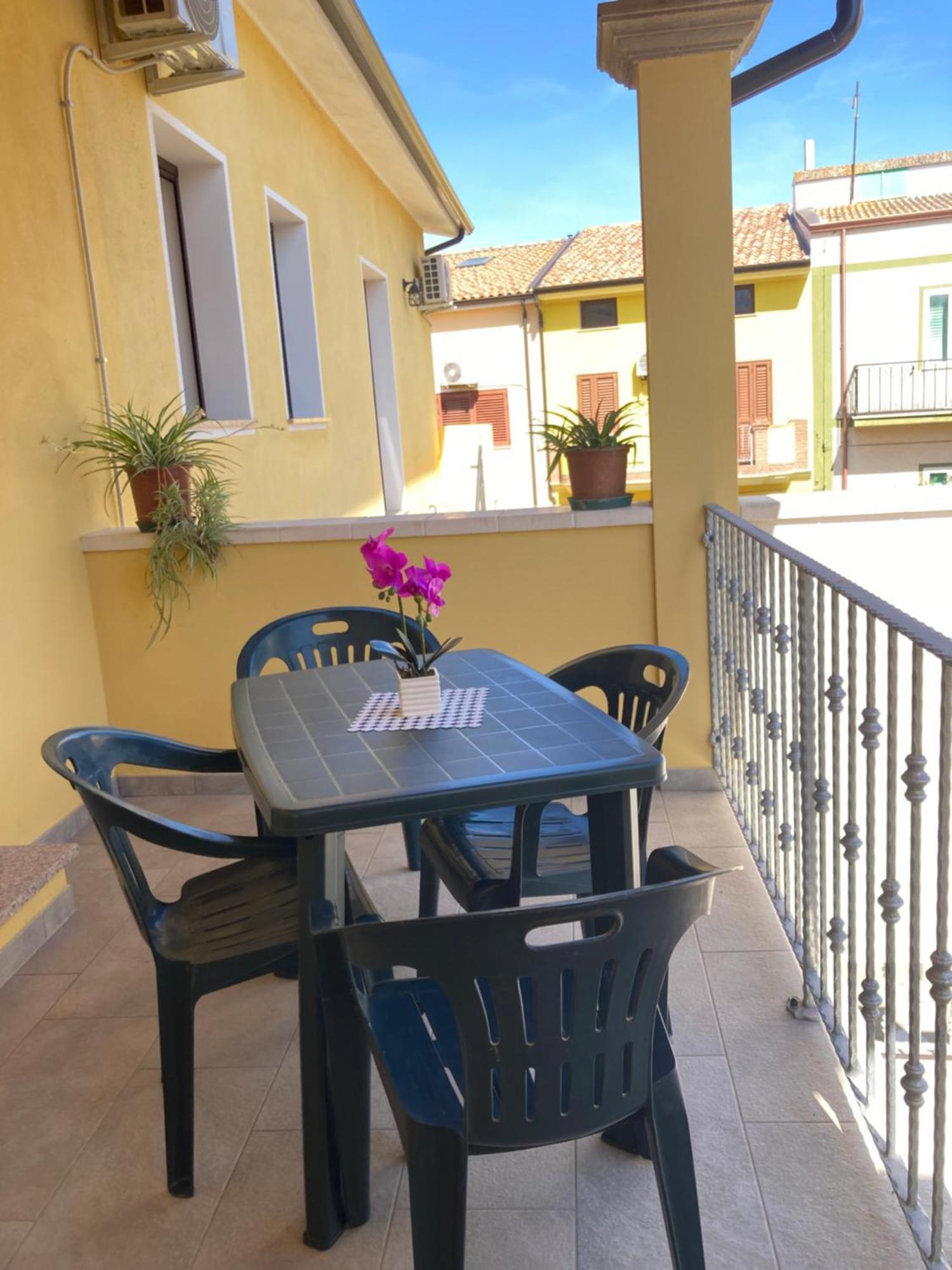 Casa Vacanze Il Giardino Villamassargia ภายนอก รูปภาพ